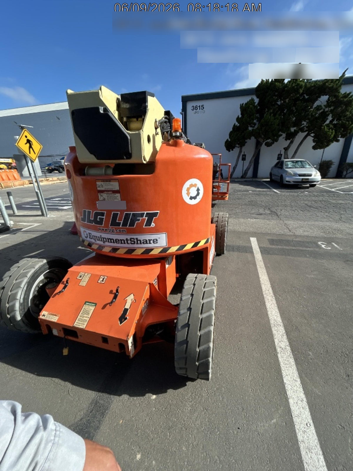 2021 JLG E450AJ