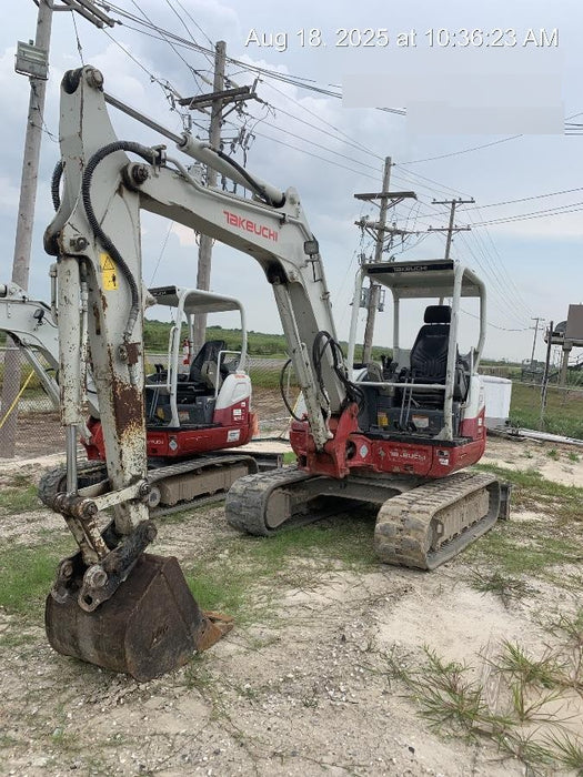 2021 TAKEUCHI TB250-2
