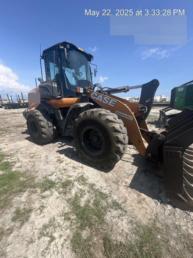 2022 CASE 621G