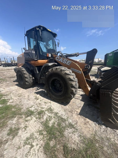 2022 CASE 621G
