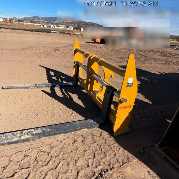 2025 JOHN DEERE 96" Loader Fork Carriage - John Deere