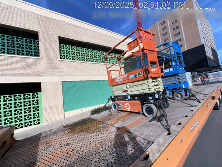 2022 JLG ES1932