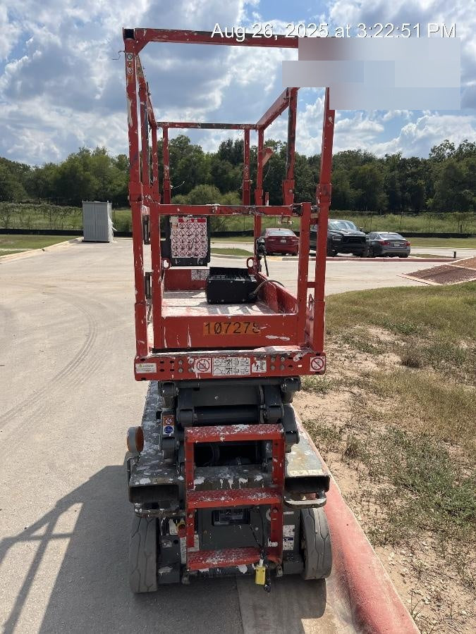 2020 Skyjack SJIII-3219 Solid NM Tires, Half height spring hinged entry gate, Dual Beacons, 800W Inverter