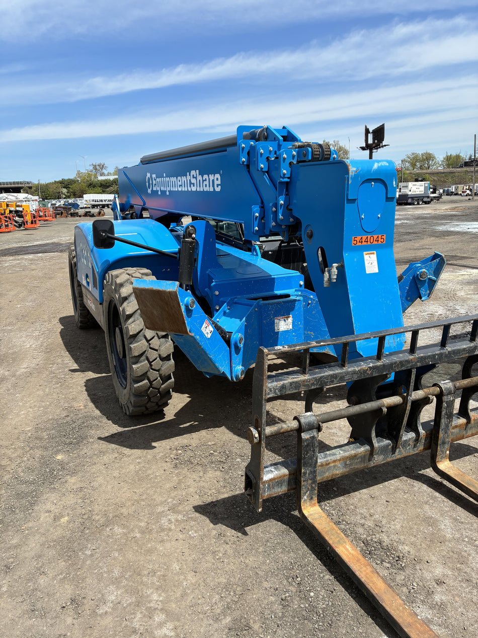 2025 GENIE GTH-1056