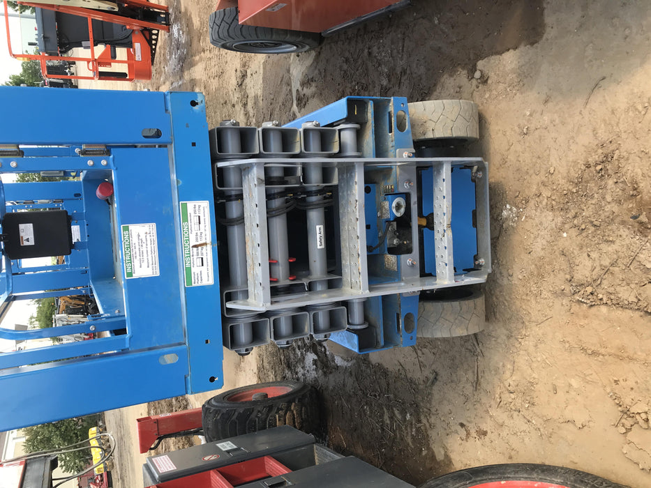 2019 Genie GS-2632 Folding rails with half height swing gate