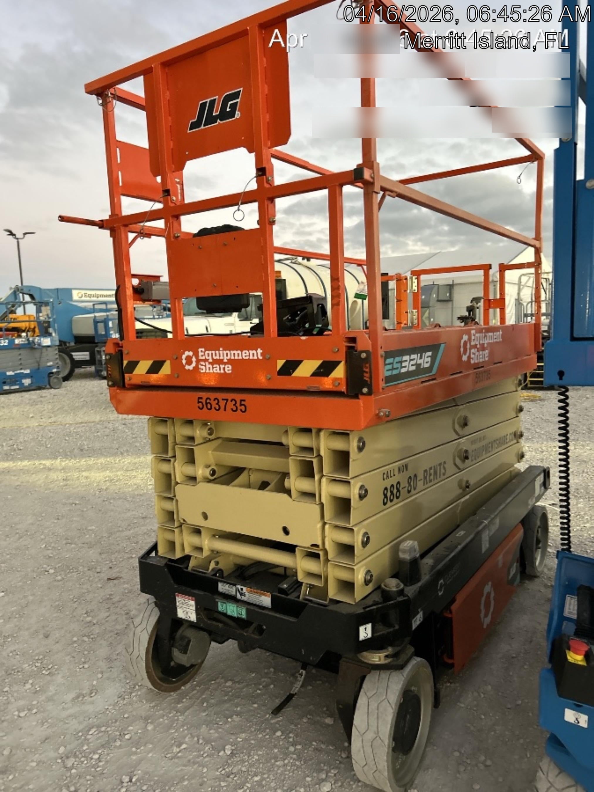 2025 JLG ES3246