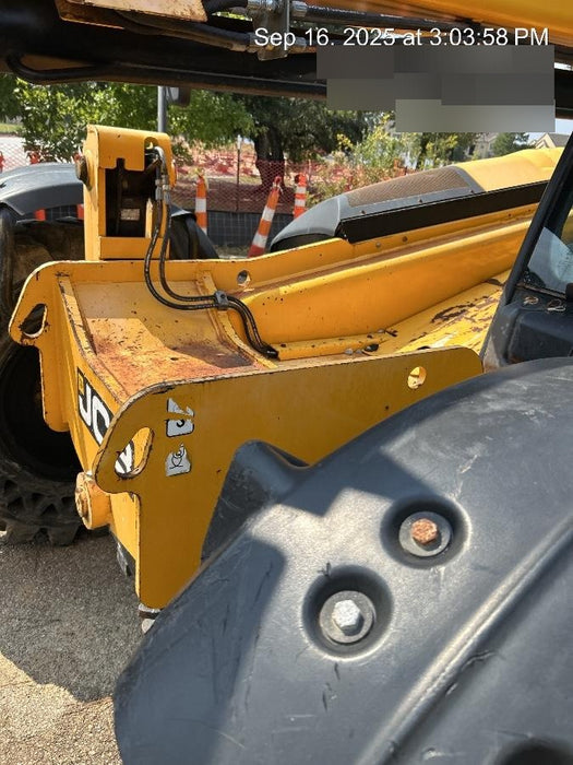 2019 JCB 509-42 74 HP w/CAB/HVAC, Beacon, Aux Hydraulics, Worklights, Solid Tires