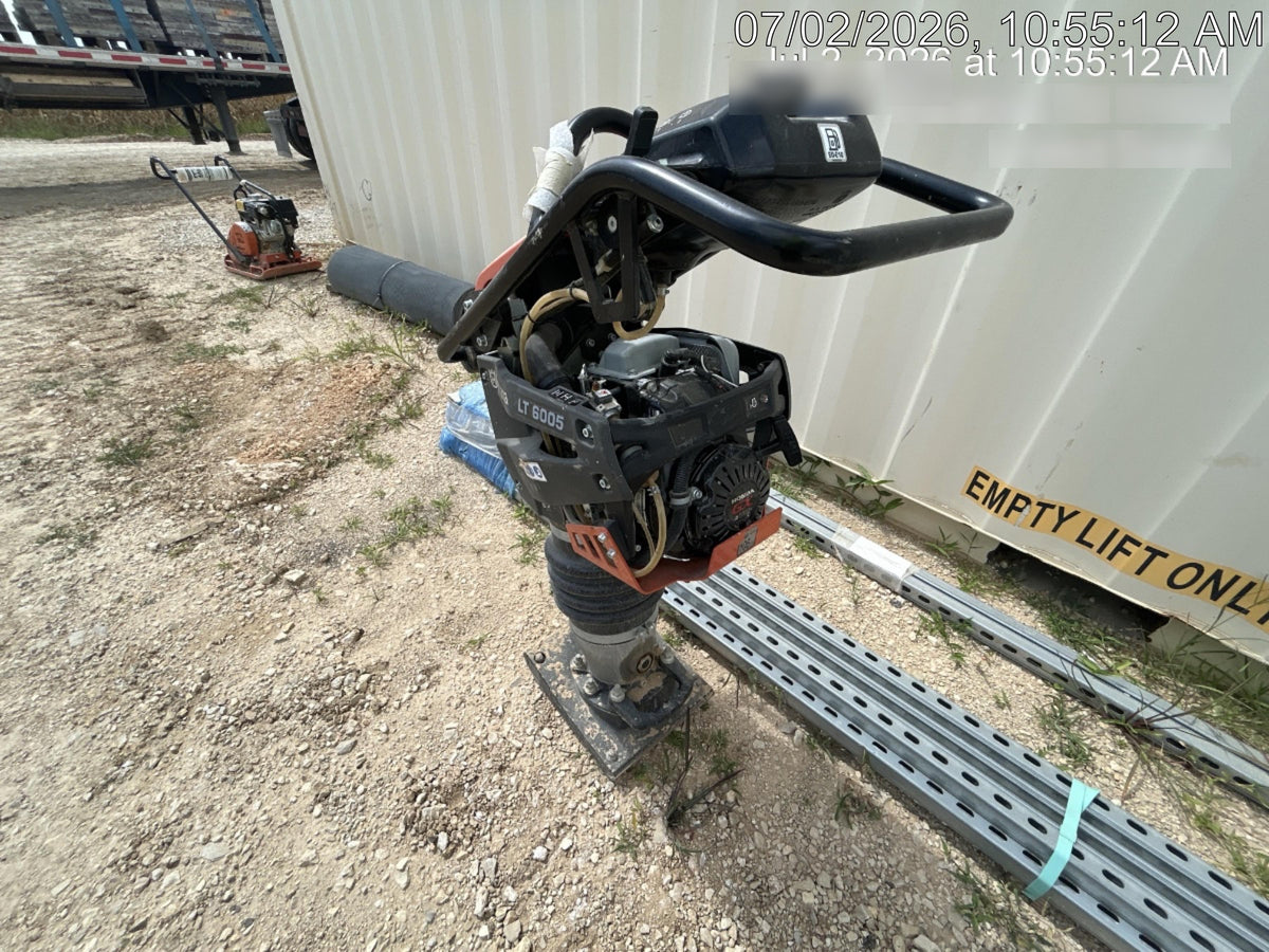 2026 HUSQVARNA LT6005