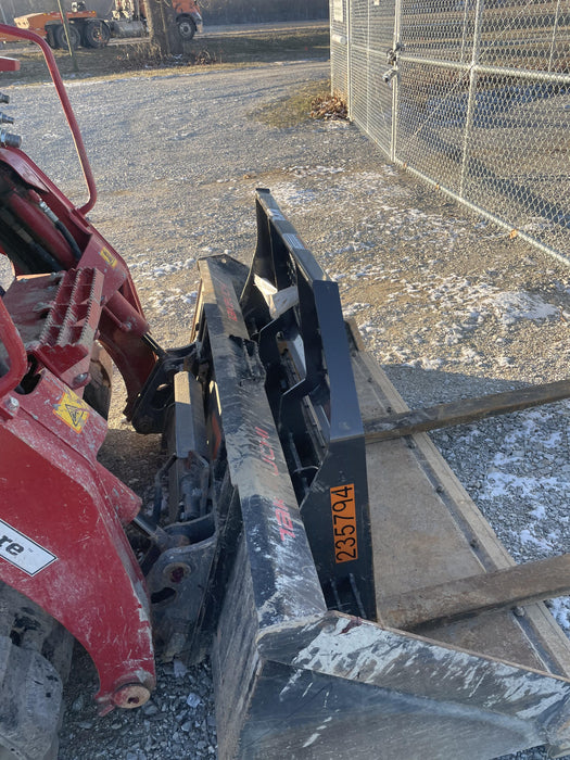 2022 PALADIN 48" Pallet Forks - Paladin