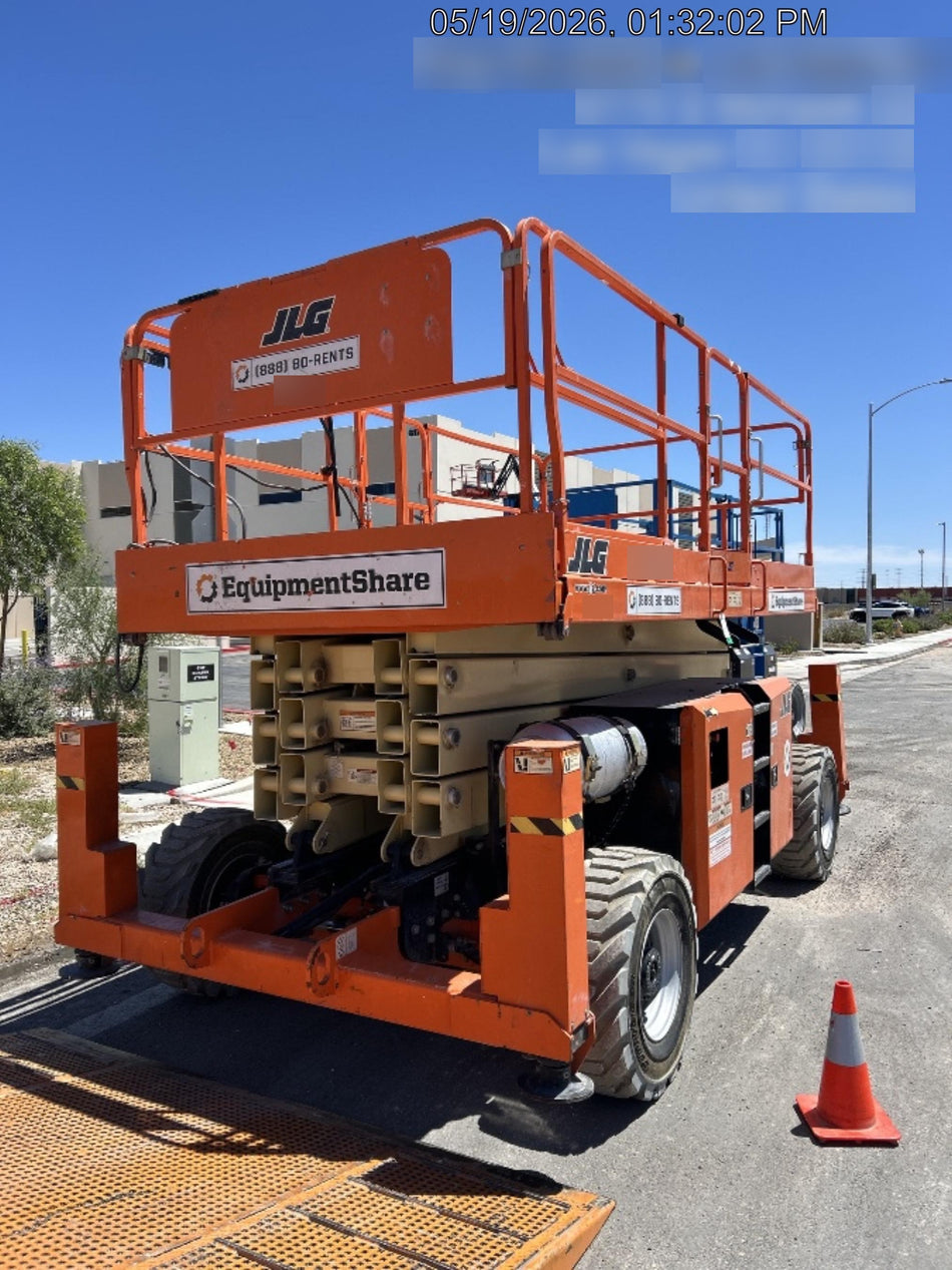 2020 JLG 430LRT