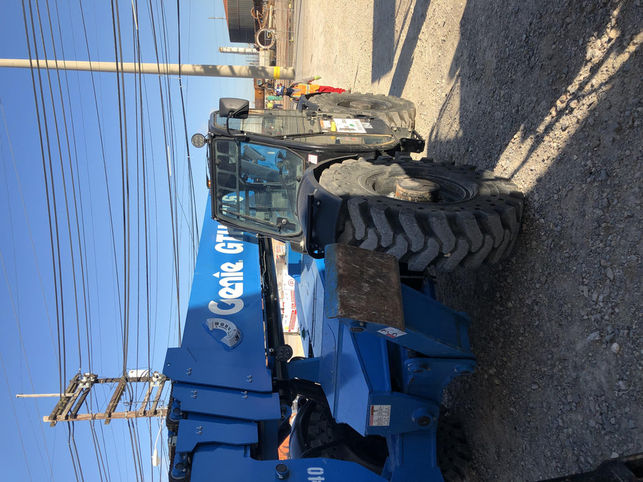 2018 Genie GTH-1056 Genie GTH-1056 w/Enclosed Cab w/HVAC, Work Lights, Solid Tires, Beacon, 60" Carriage and Forks