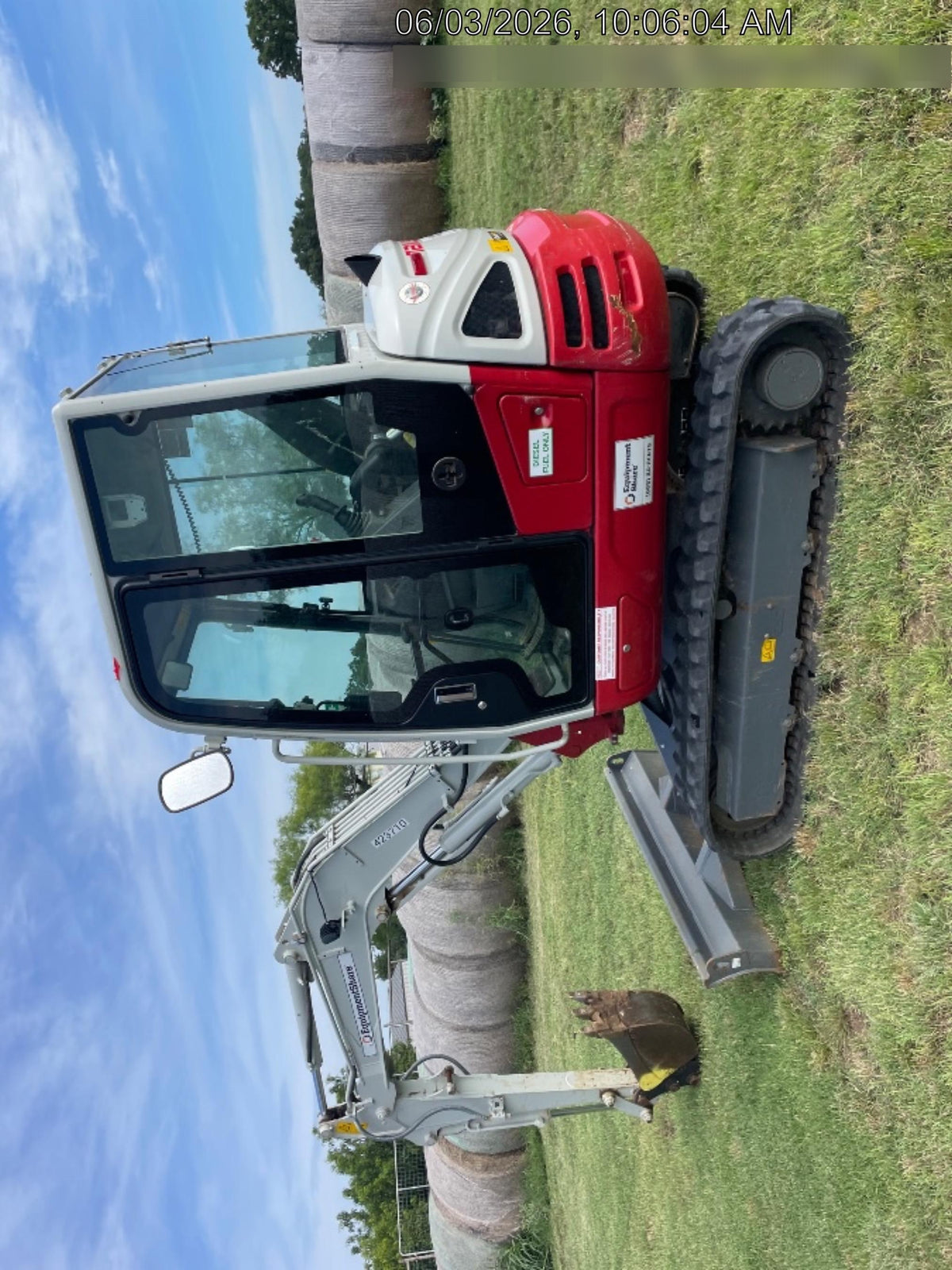 2024 TAKEUCHI TB235-2CR