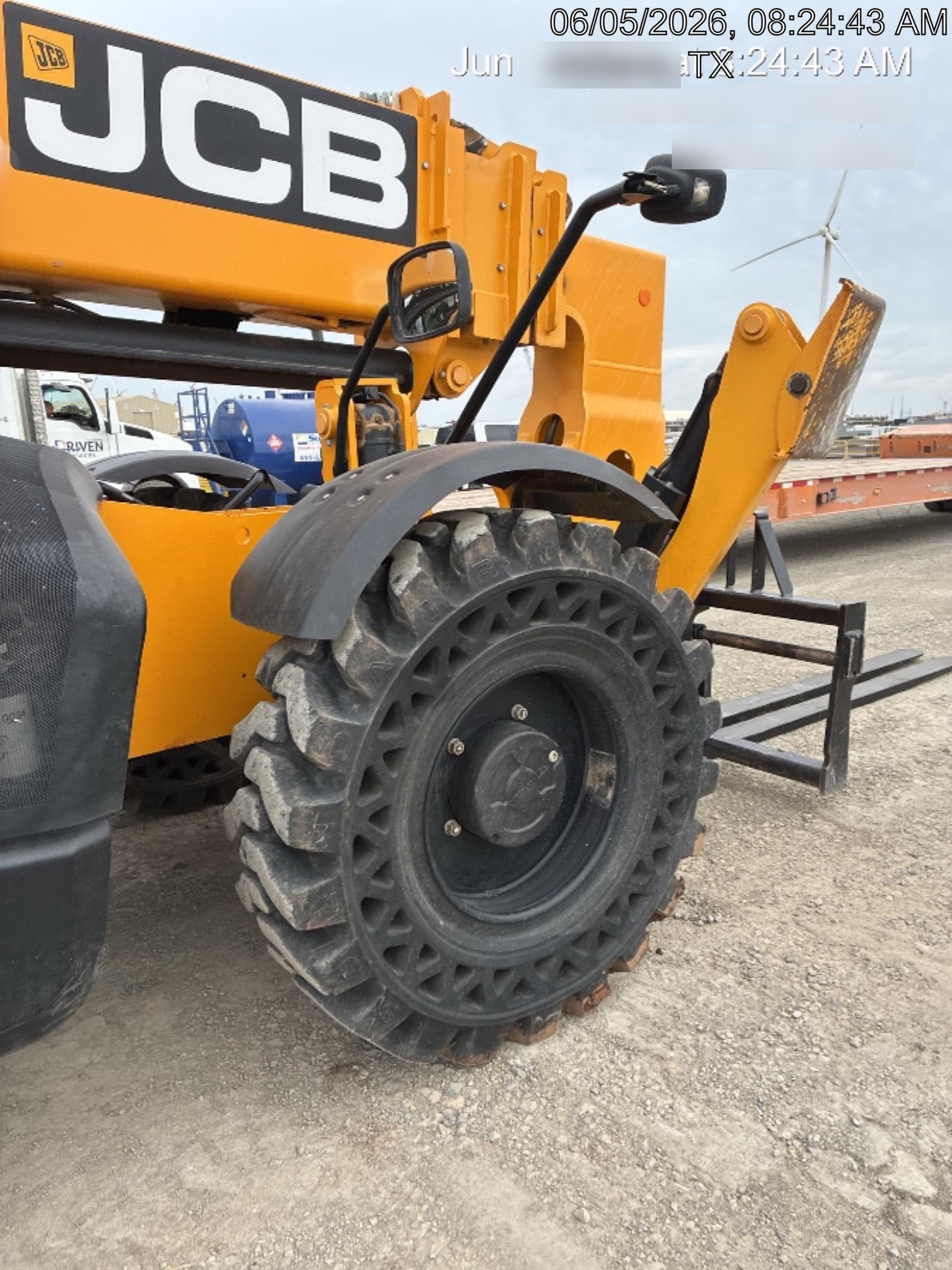 2022 JCB 512-56