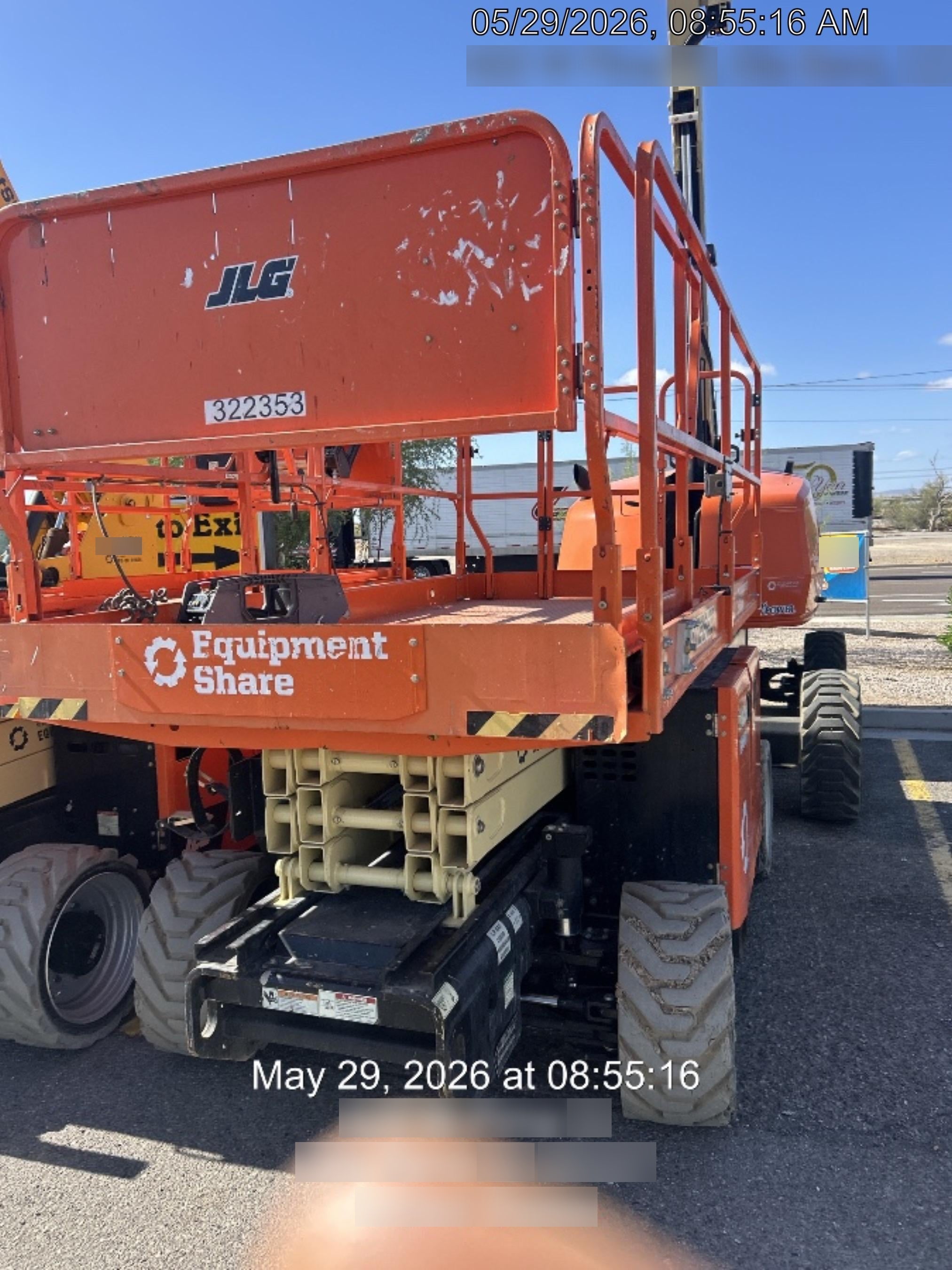 2023 JLG RT2669