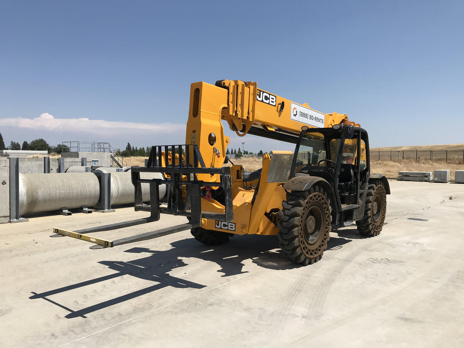 2020 JCB 512-56 Canopy, 74 HP, Solid Tires, STD Worklight, Beacon, Aux Hydraulics, Lifting Eye, Backup Alarm w/72" Carriage, 60" Forks