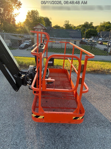 2025 JLG 660SJ