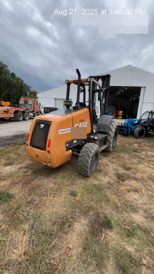 2023 CASE 588H