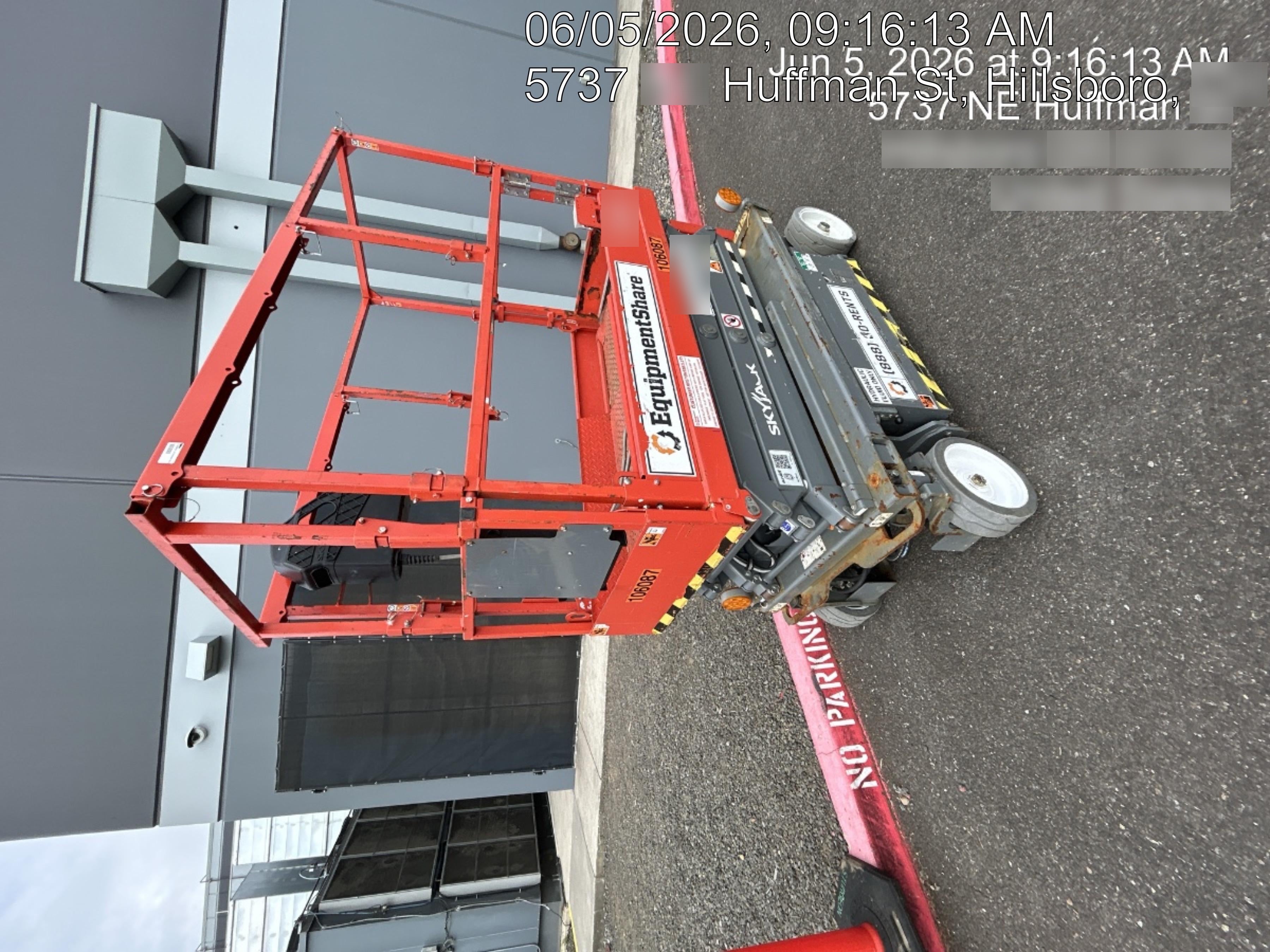 2020 Skyjack SJIII-3219 Solid NM Tires, Half height spring hinged entry gate, Dual Beacons, 800W Inverter