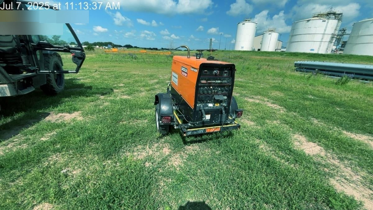 2021 Lincoln Electric Vantage 322 Vantage 322 Ready Pak 3 w/ Decals, ORANGE (includes trailer, cable rack, fender light kit) NO Telematics