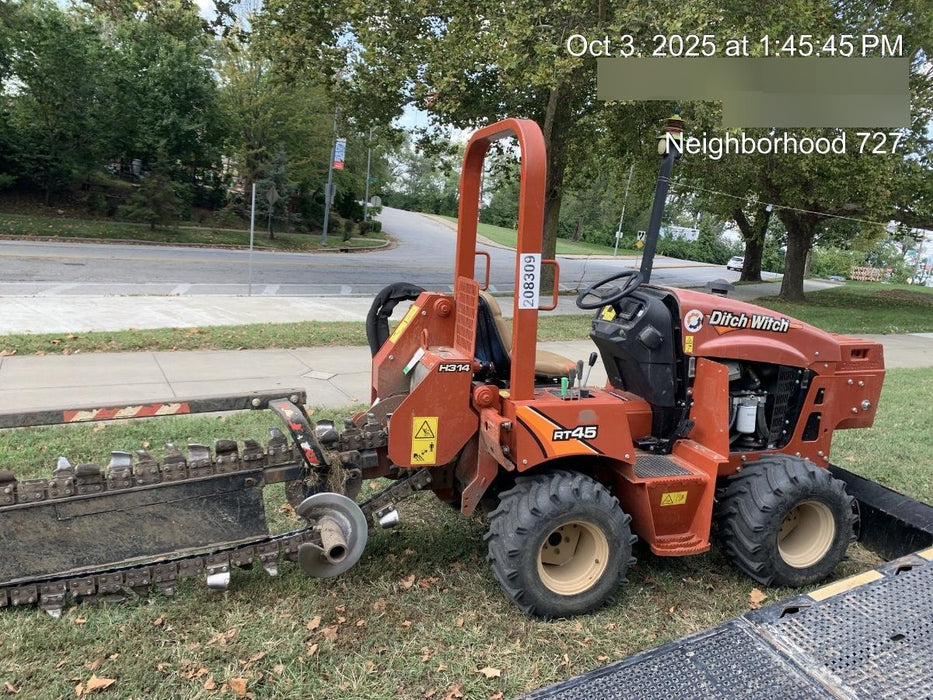 2022 DITCH WITCH RT45A