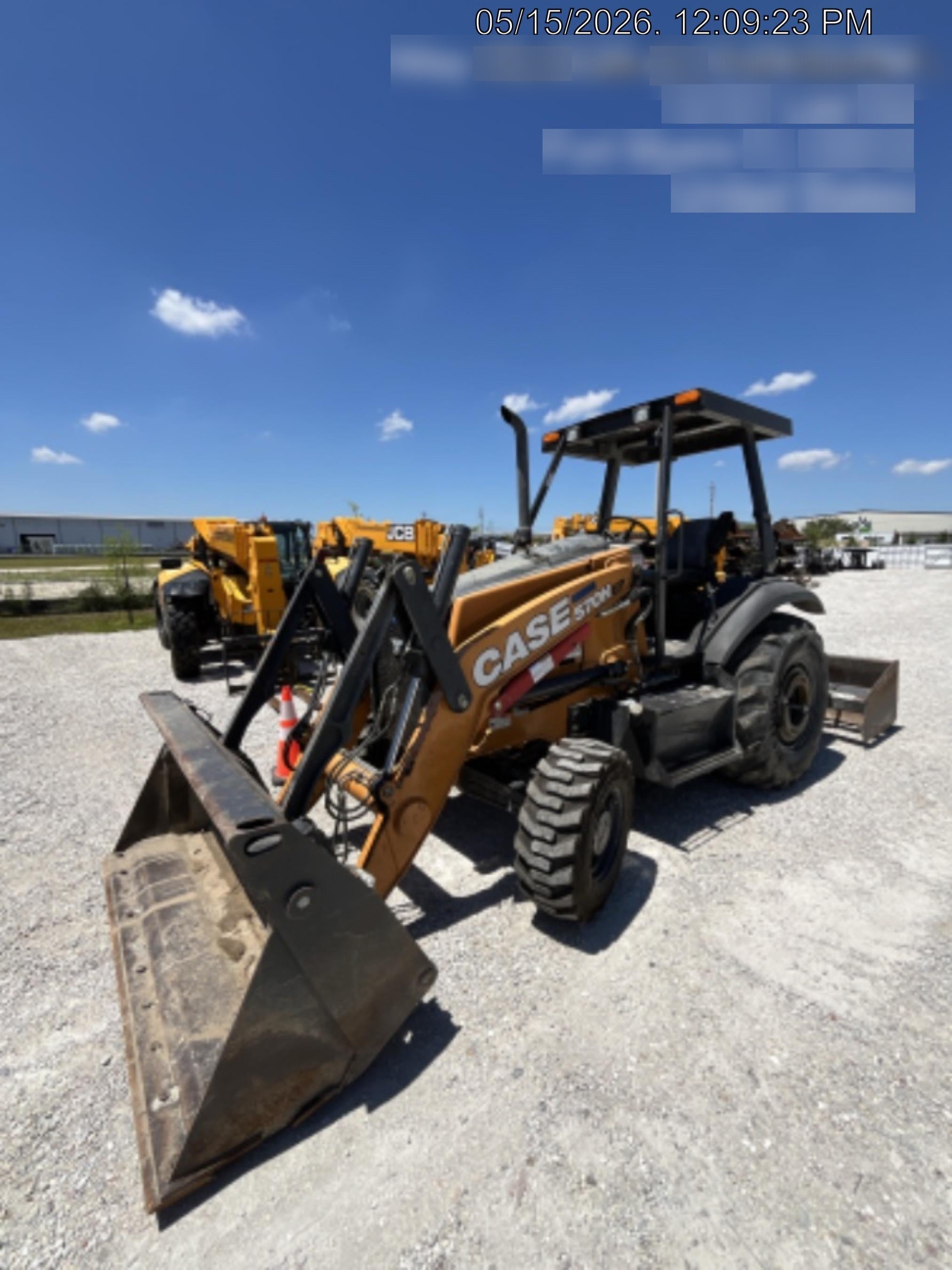 2022 CASE 570N EP