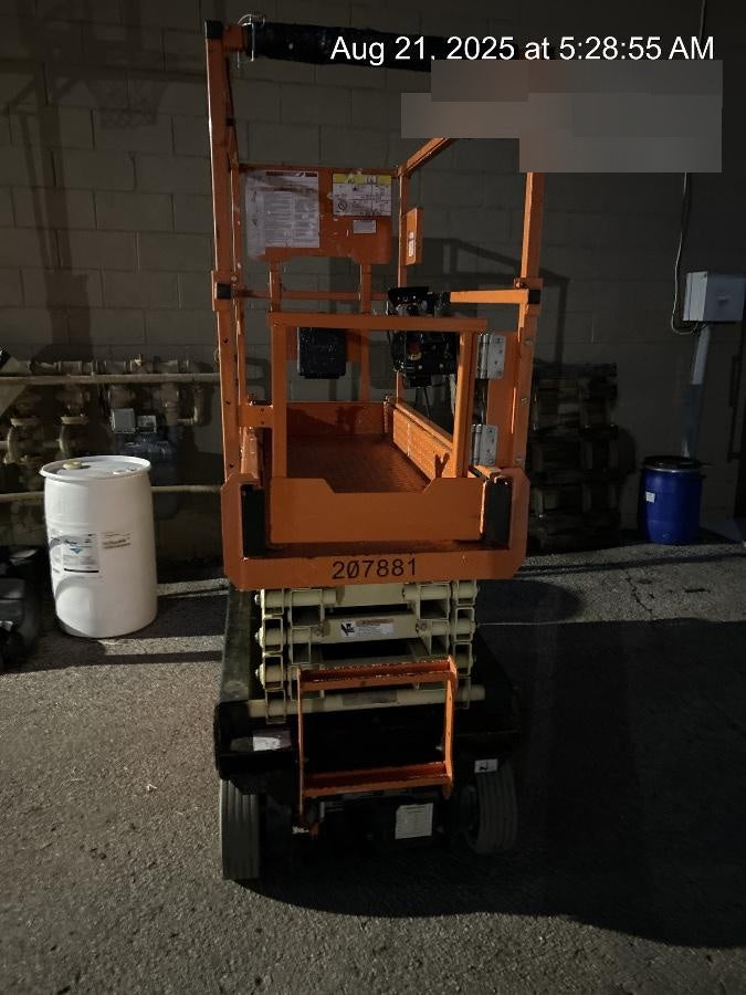 2022 JLG R1932