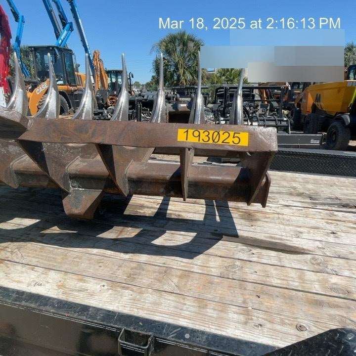 2017 CASE WBLR3