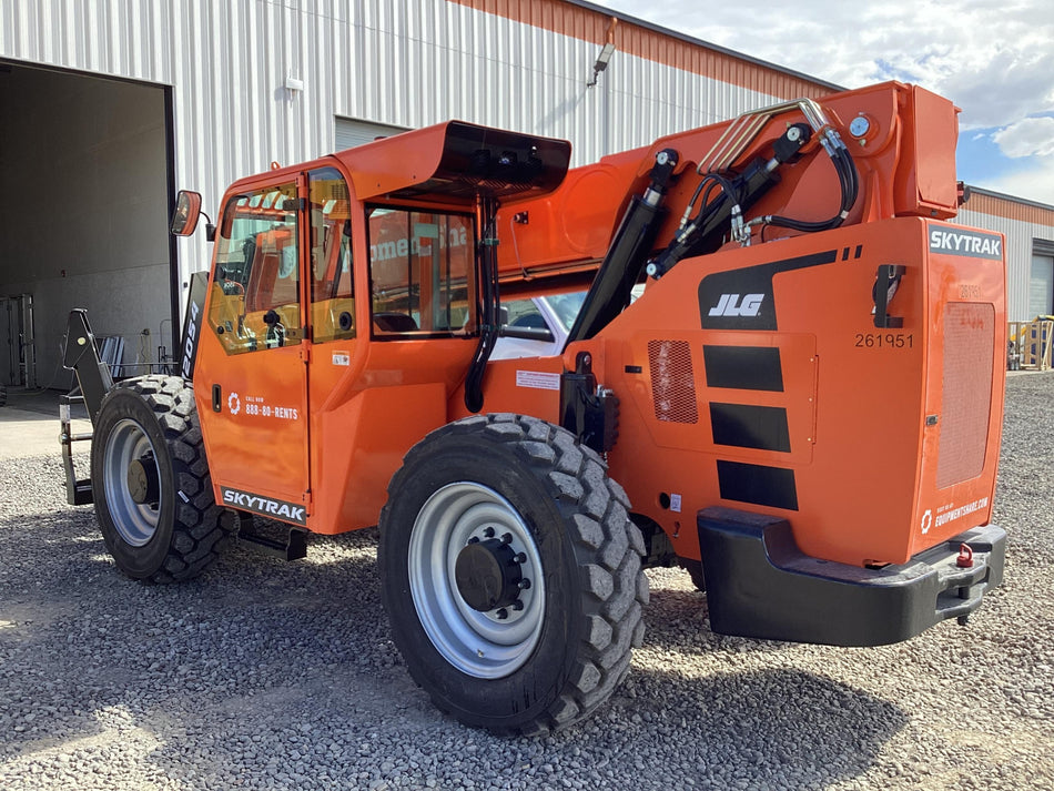 2022 SKYTRAK 12054