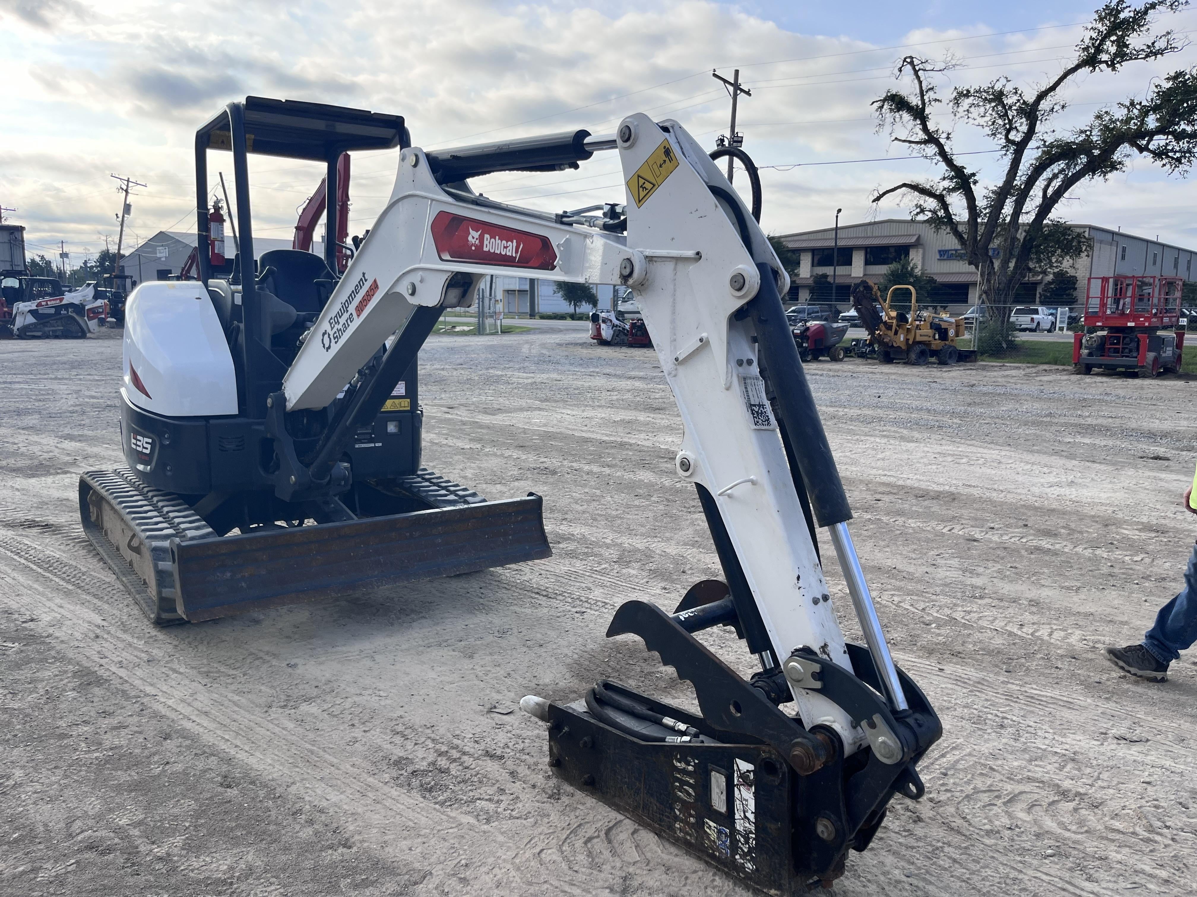 2019 PALADIN SFB500