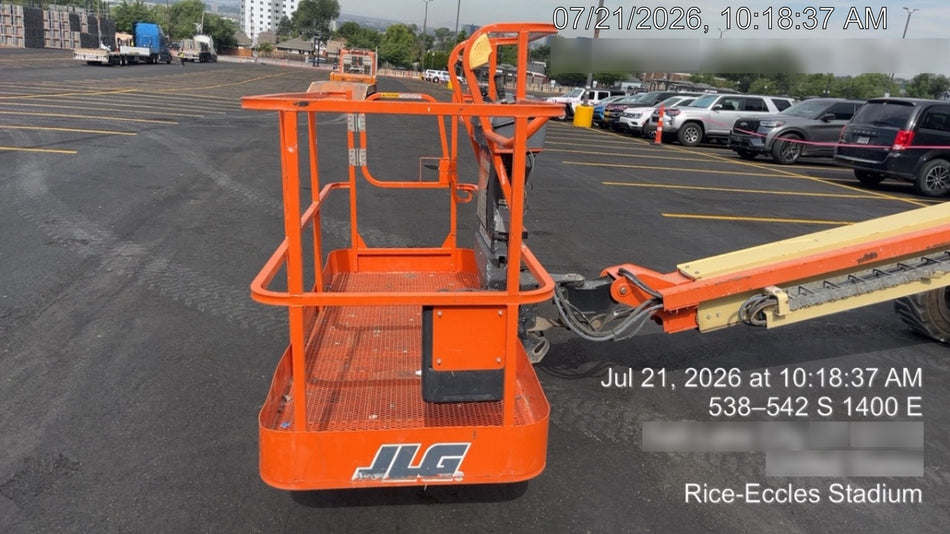 2019 JLG 400S