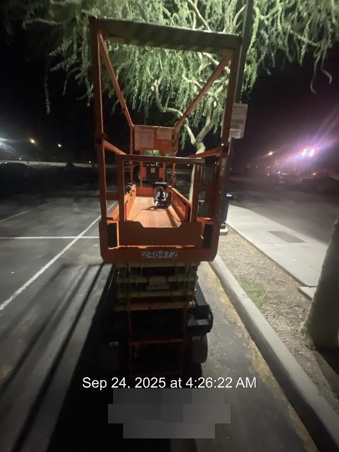 2022 JLG ES2632