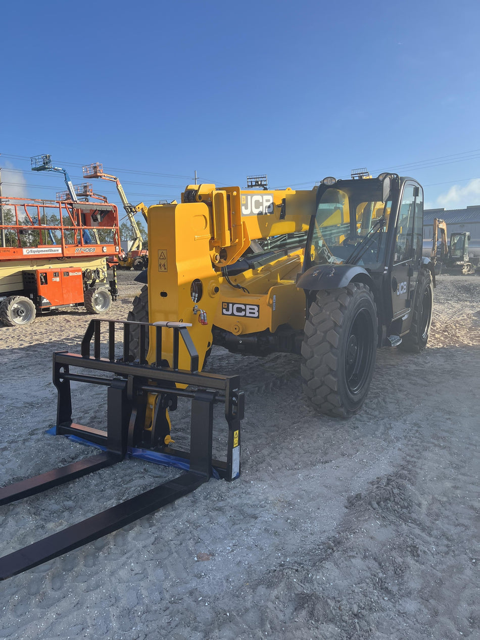 2025 JCB 509-42
