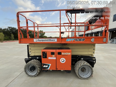 2021 JLG ERT4069