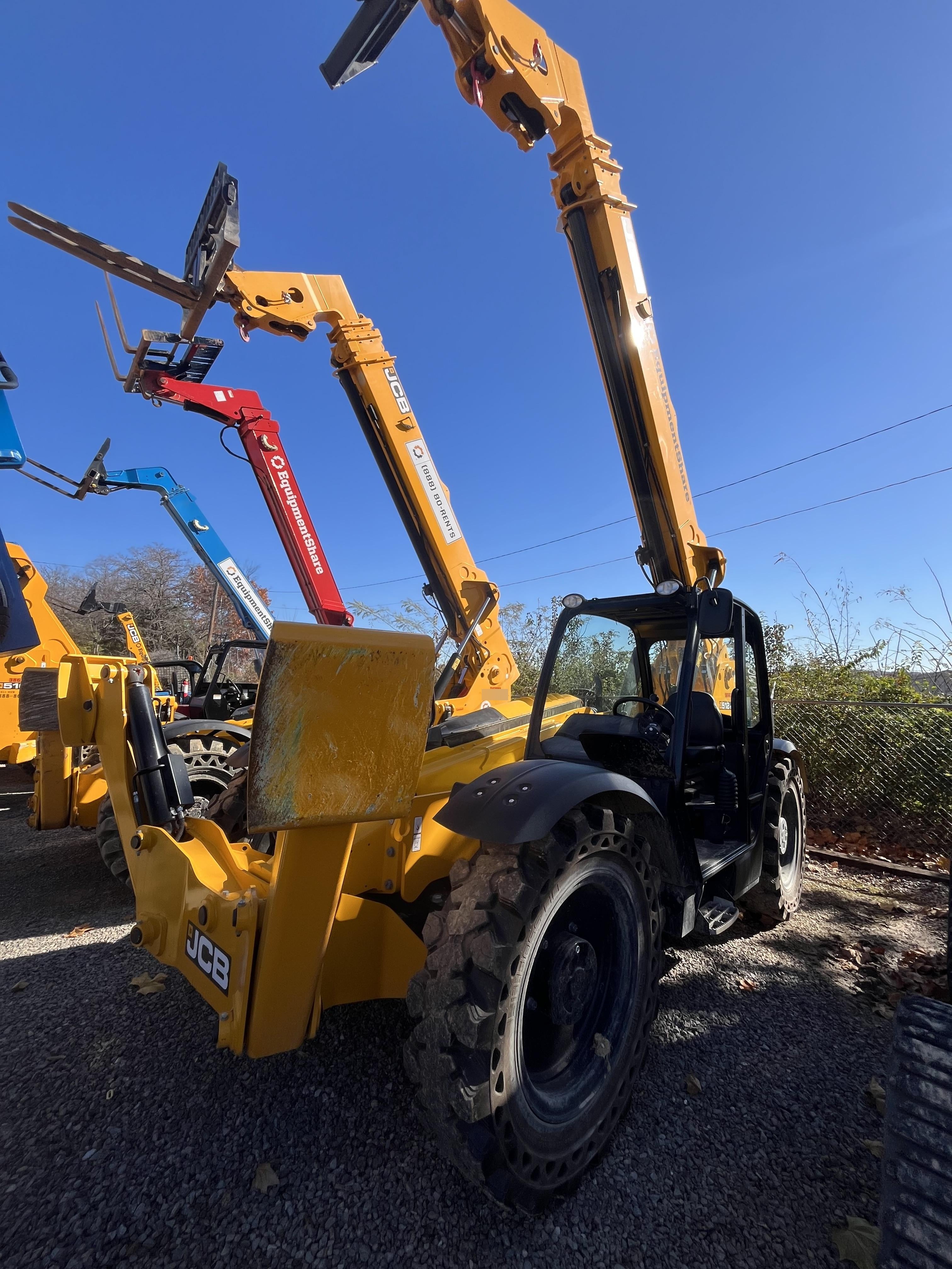 2025 JCB 512-56