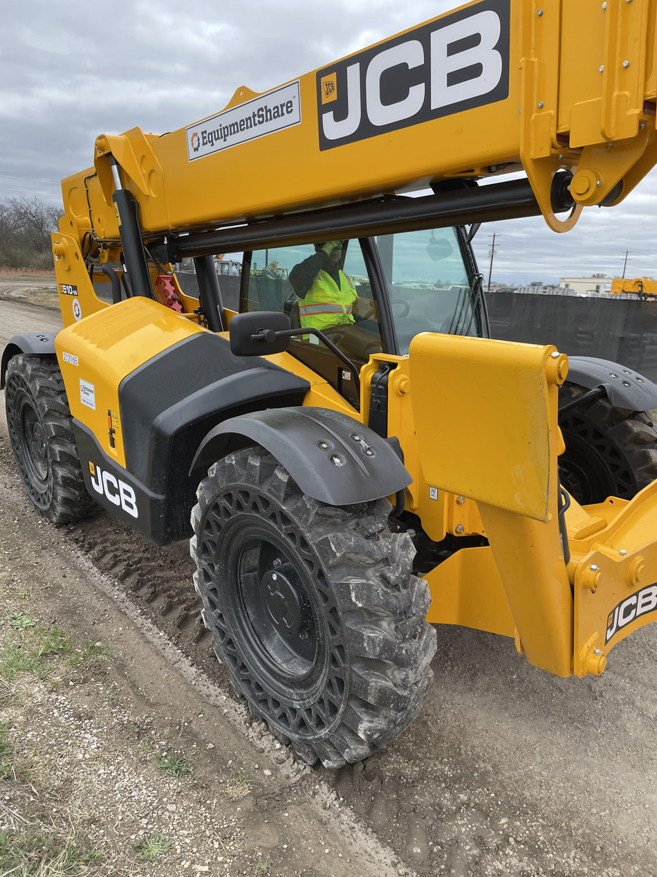 2022 JCB 510-56