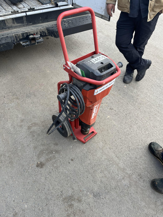 2023 HILTI TE 3000-AVR