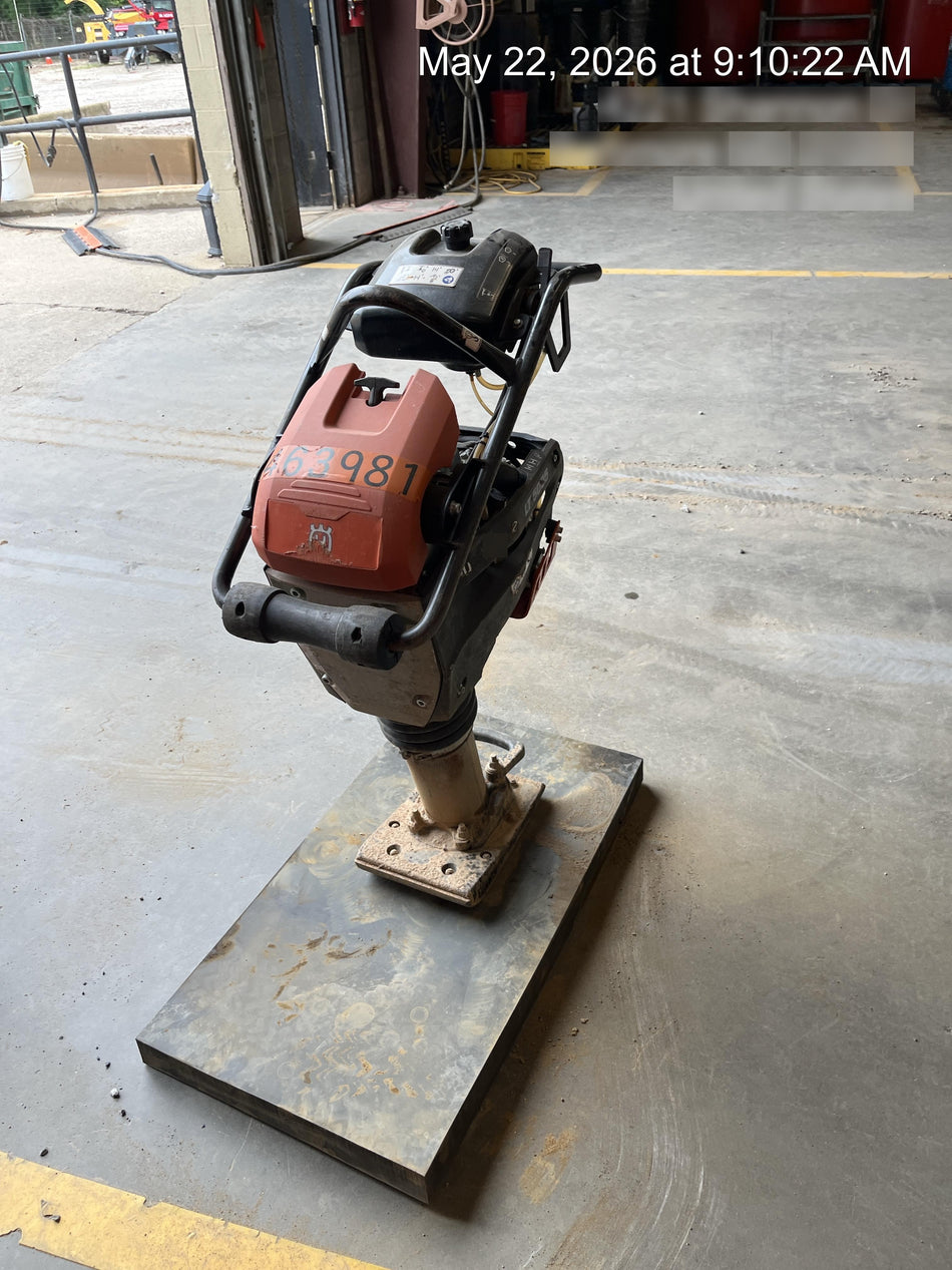 2024 HUSQVARNA LT5005