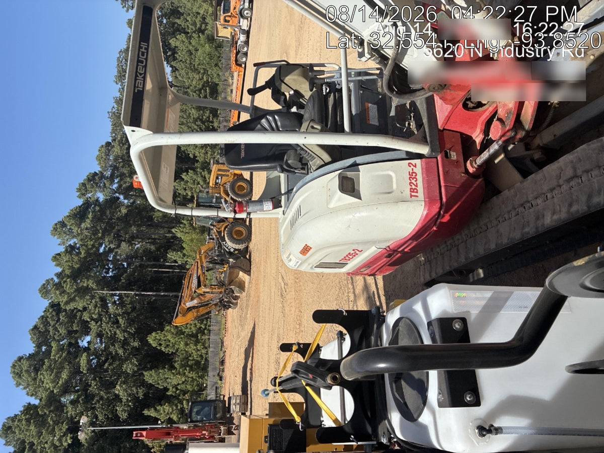 2022 TAKEUCHI TB235-2R