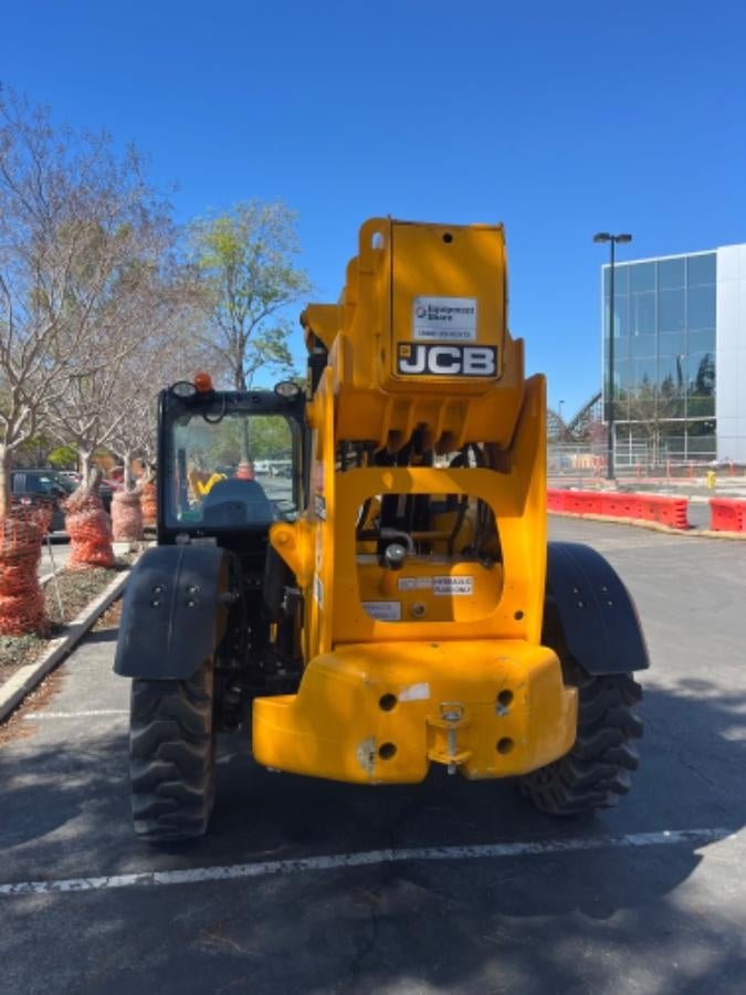 2023 JCB 512-56