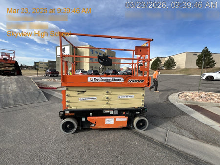 2022 JLG R3246