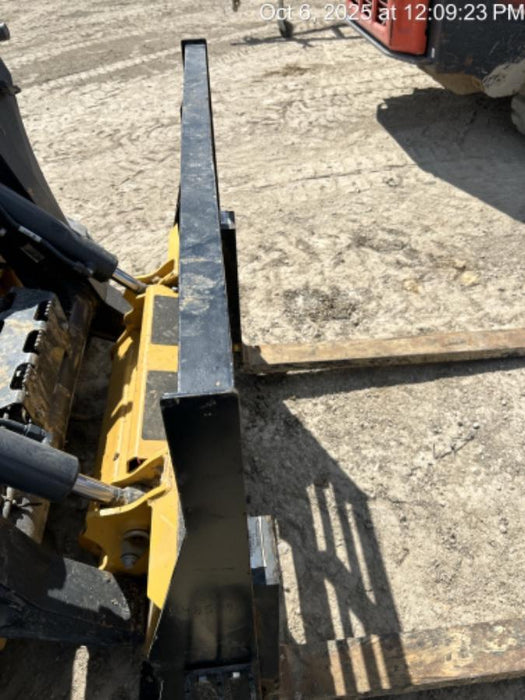 2025 ARROW MATERIAL HANDLING F5100CB - 72"