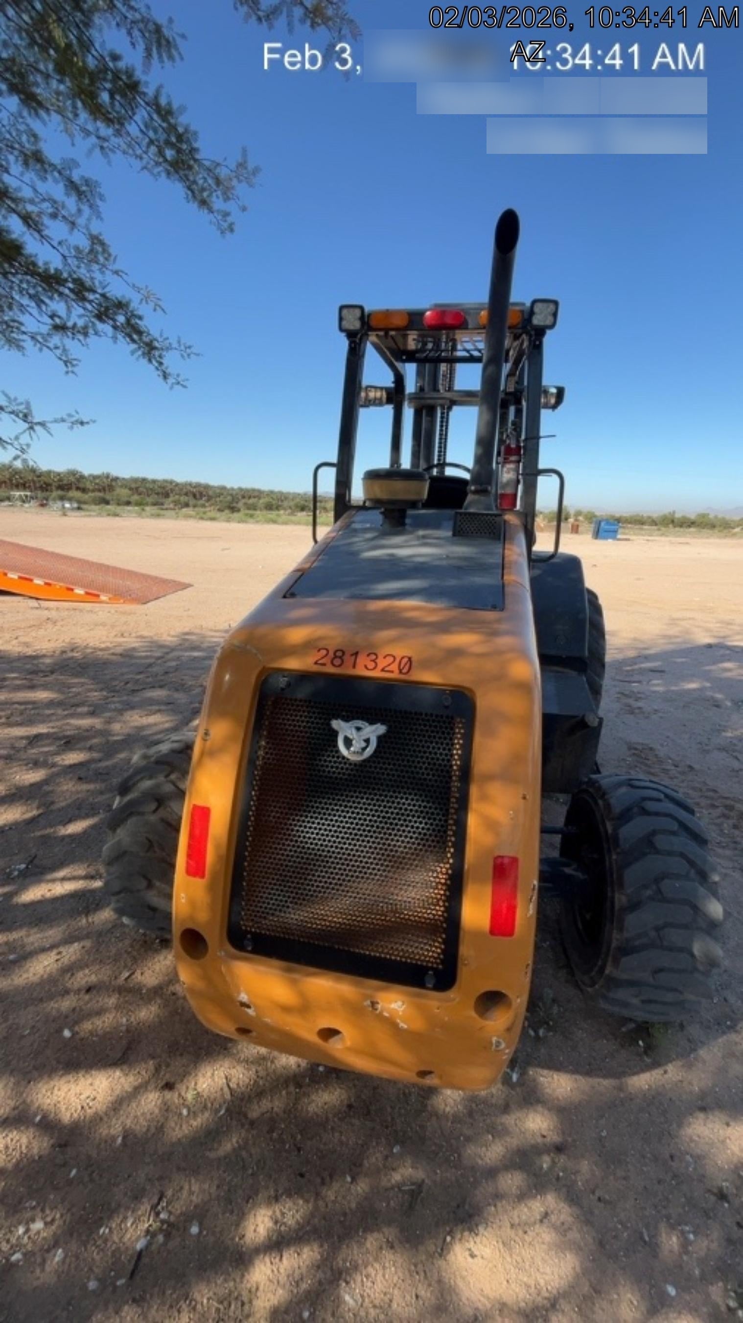 2023 CASE 588H