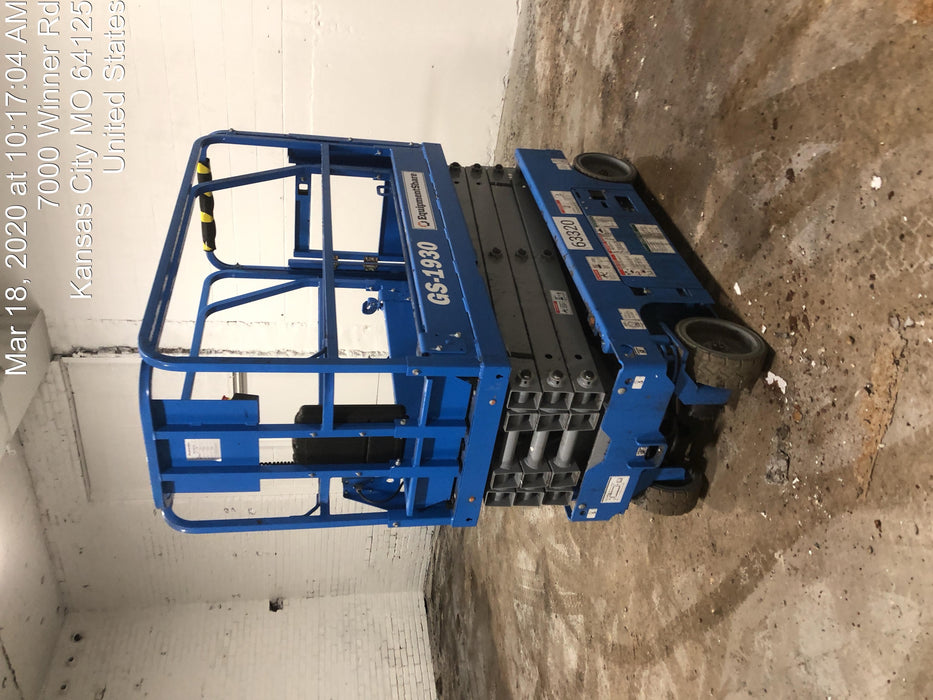 2020 Genie GS-1930 Solid Non Marking Tires, Beacon, Folding rails with half height swing gate