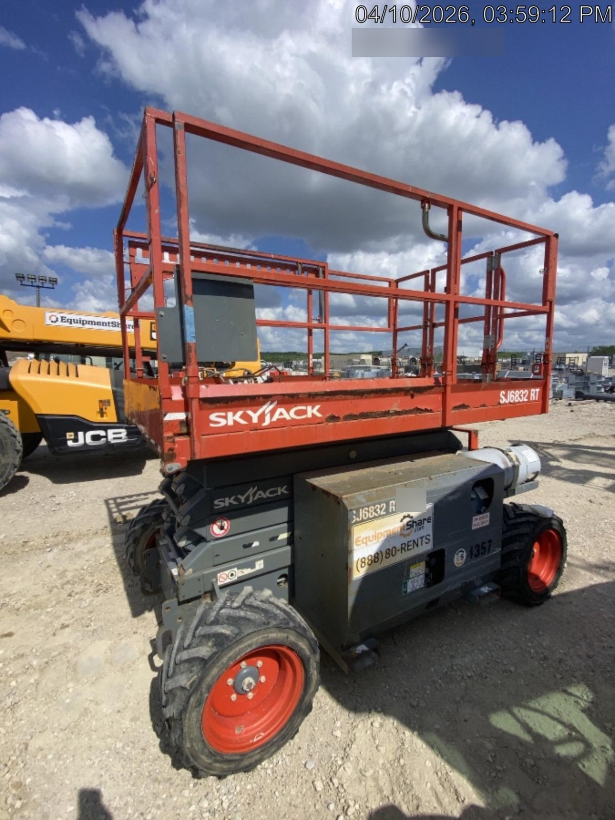 2017 SKYJACK SJ6832 RT