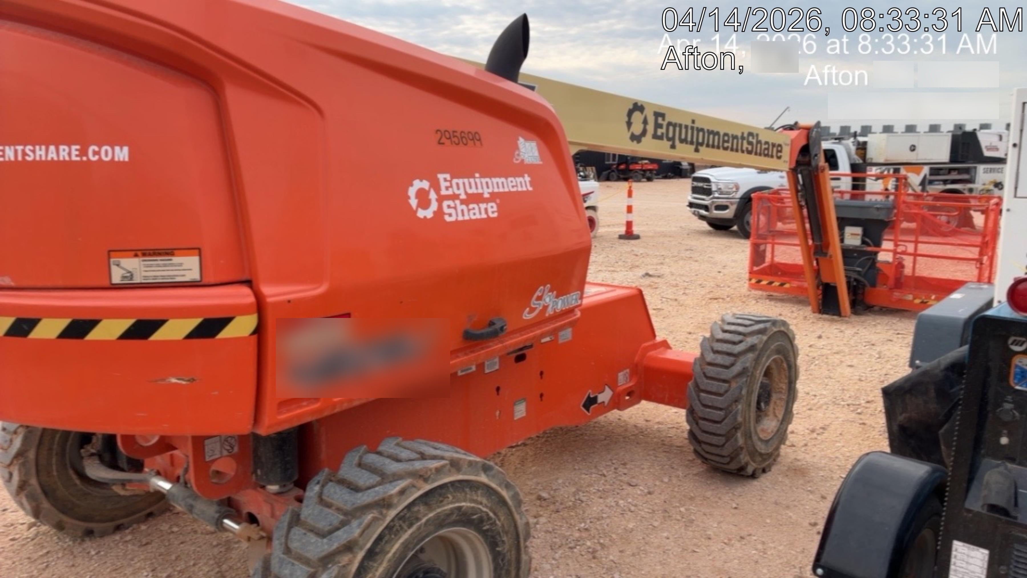 2023 JLG 460SJ
