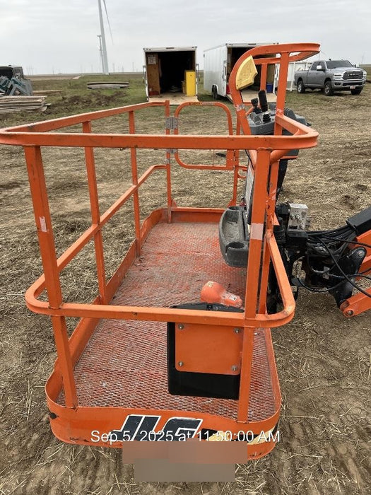 2021 JLG 660SJ Quad Track