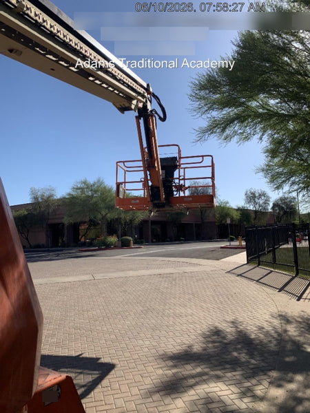 2023 JLG 660SJ