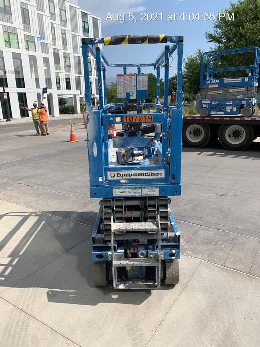 2020 Genie GS-1930 Solid Non Marking Tires, Beacon, Folding rails with half height swing gate, 800W Inverter