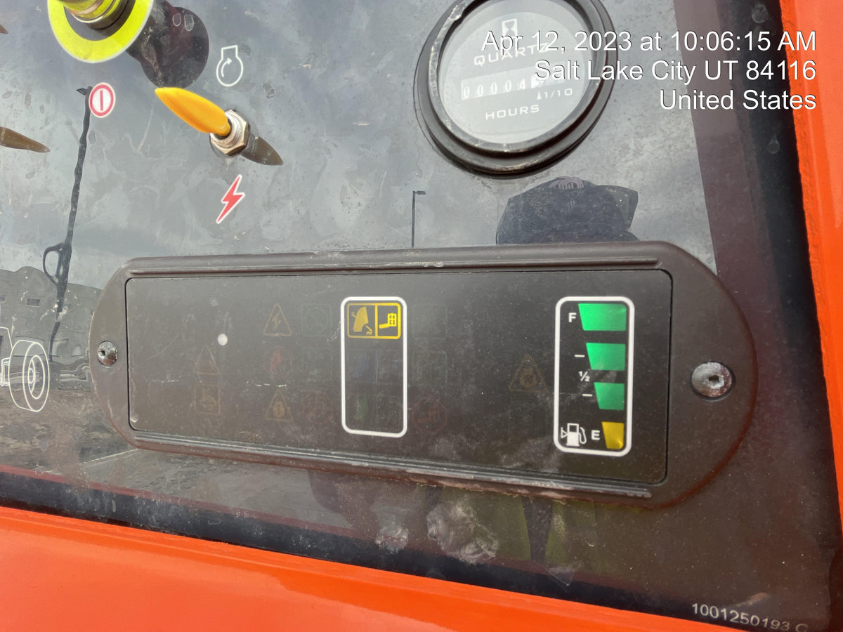 2023 JLG 660SJ