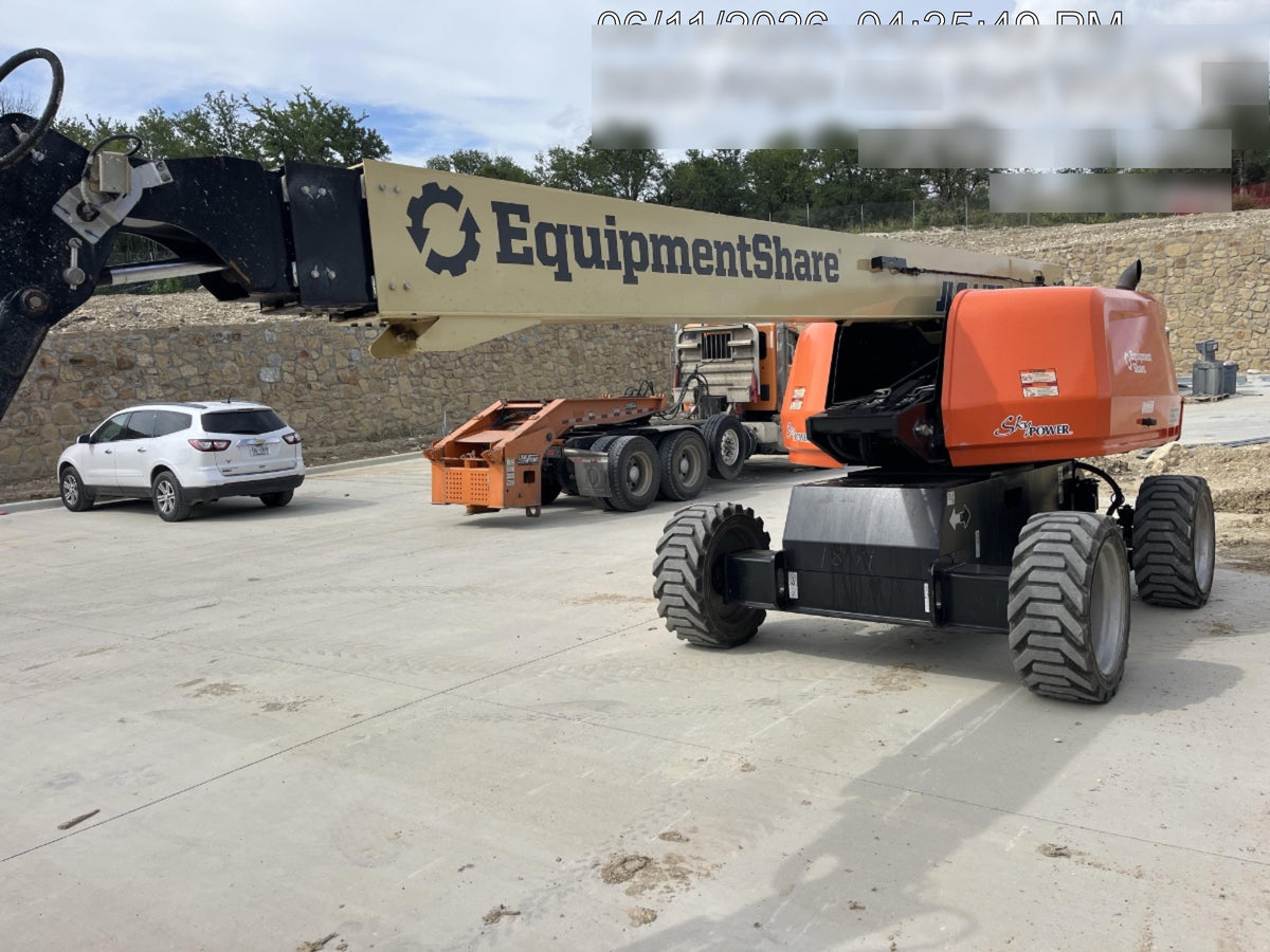2023 JLG 660SJ